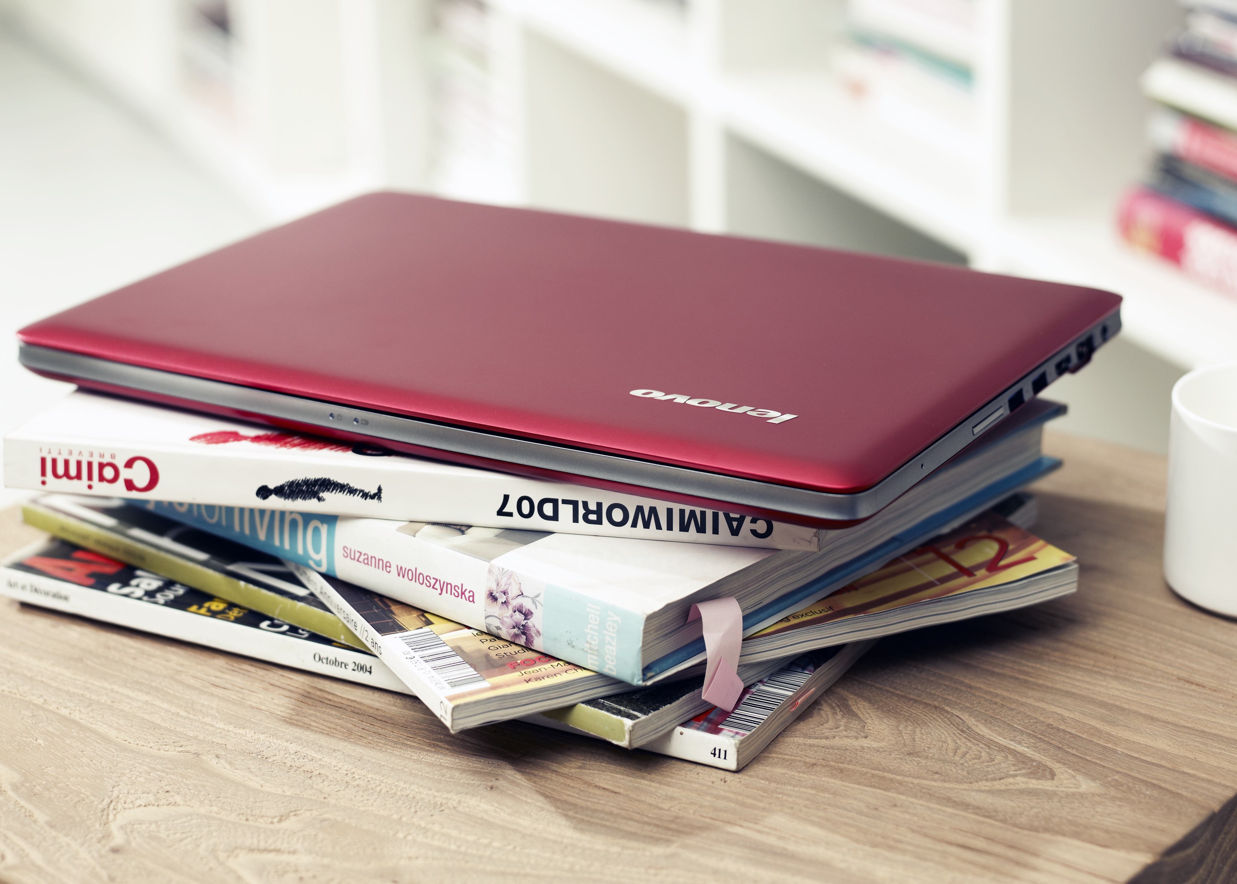 Lenovo Launches Mobile Broadband Service